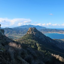 On the way to 515 meters high Cima del Monte with Portoferraio on the left